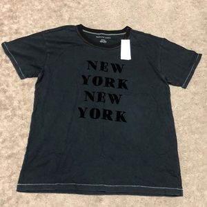 American Eagle tee